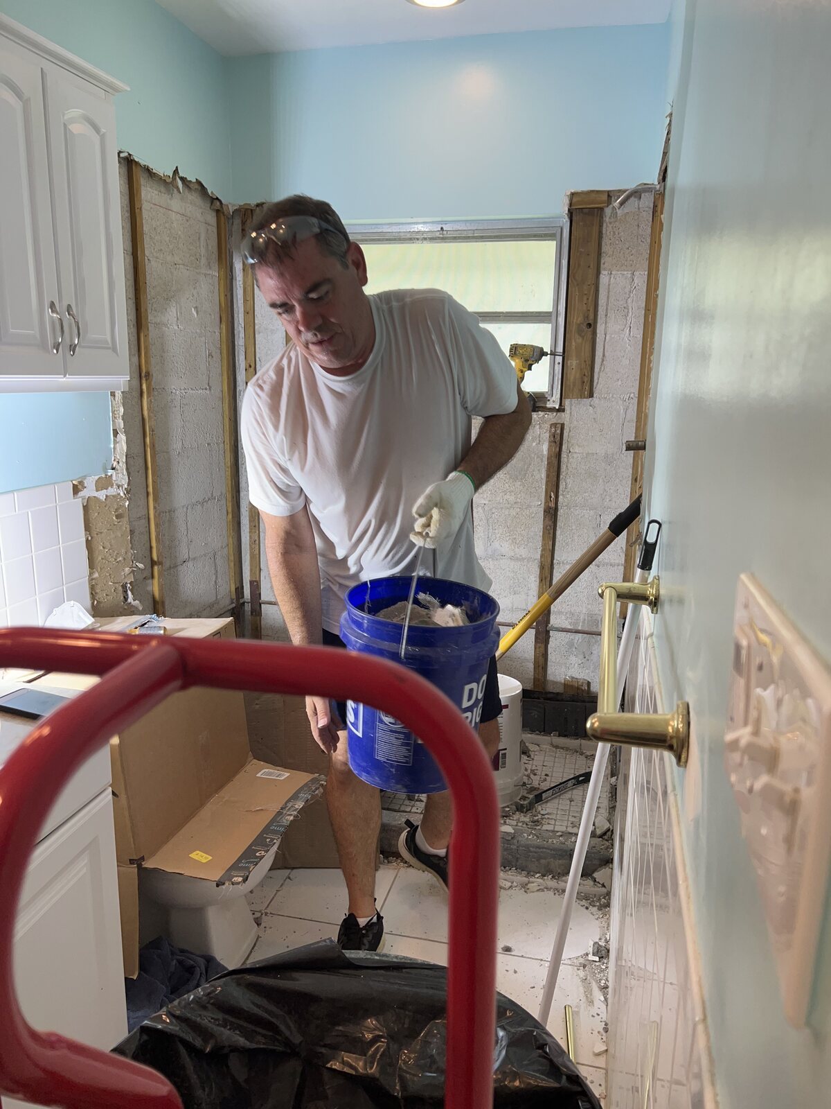 Bathroom demolition – cleanup and prep